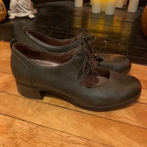 Dansko Linda heeled Oxford Mary Janes